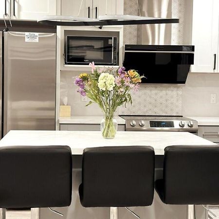 Dimond Abode Vacation Home #1 Oakland Dimond District Екстер'єр фото