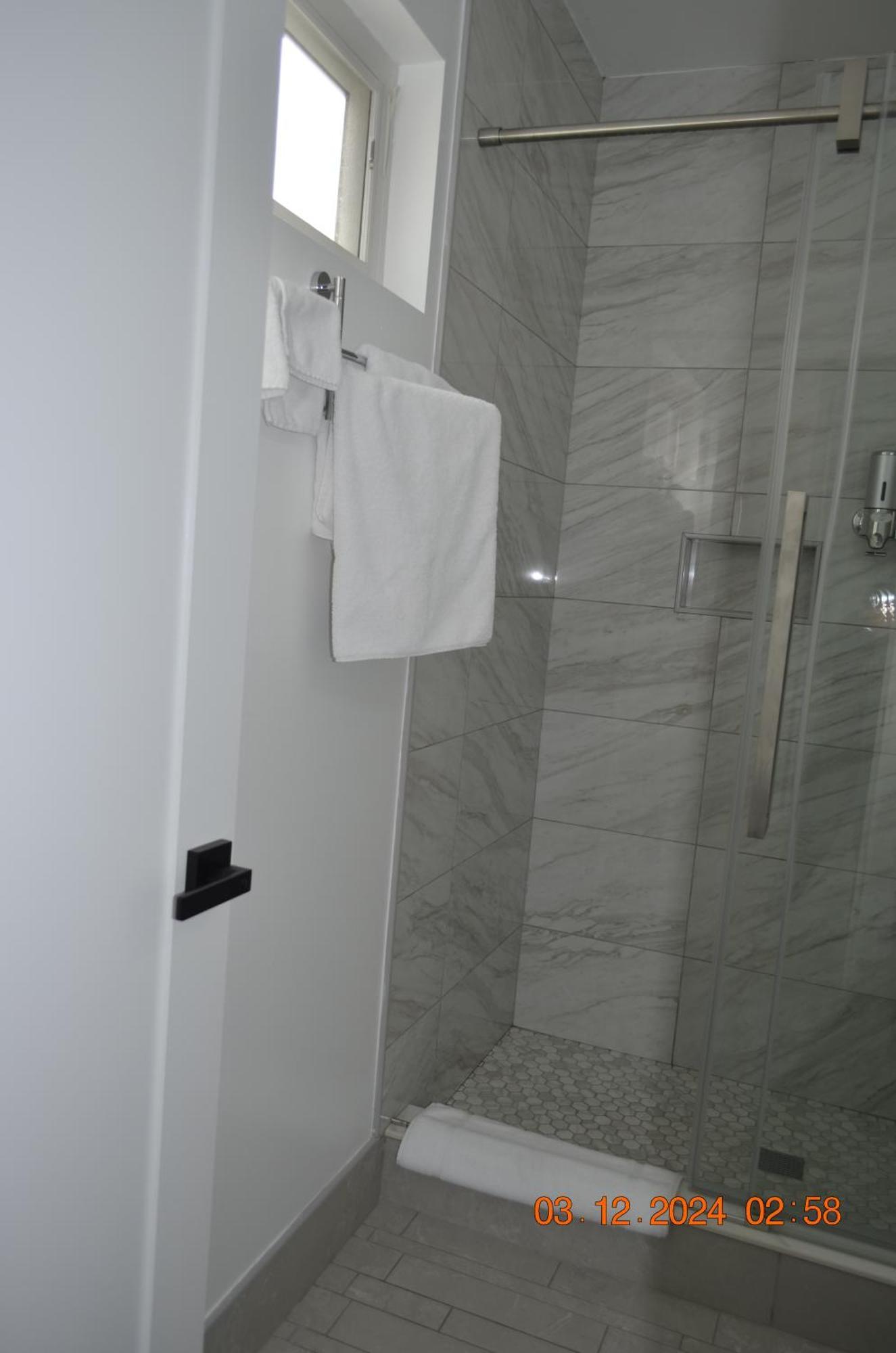 Dimond Abode Vacation Home #1 Oakland Dimond District Екстер'єр фото